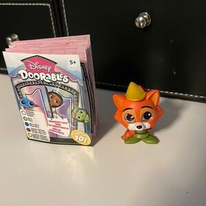 Disney doorables series 10 Robin Hood